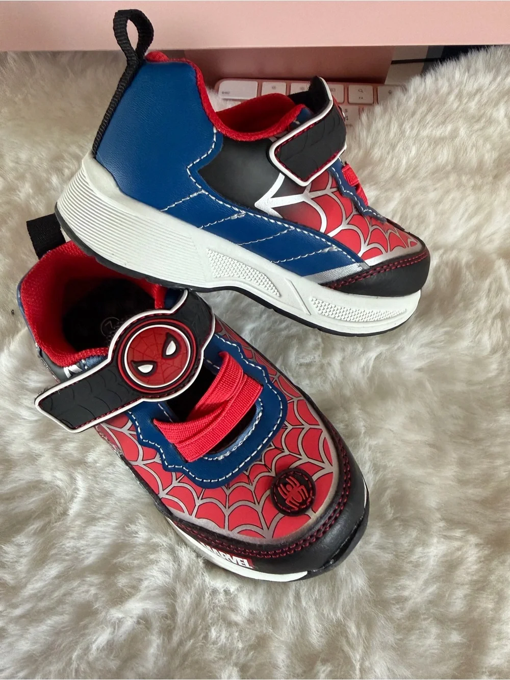 Kids Red & Blue Spider Web Athletic Sneakers Size 7